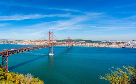Hop-on hop-off Lisbon boat tour