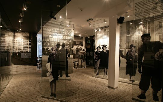 Führung durch Schindlers Fabrikmuseum und Tickets ohne Anstehen