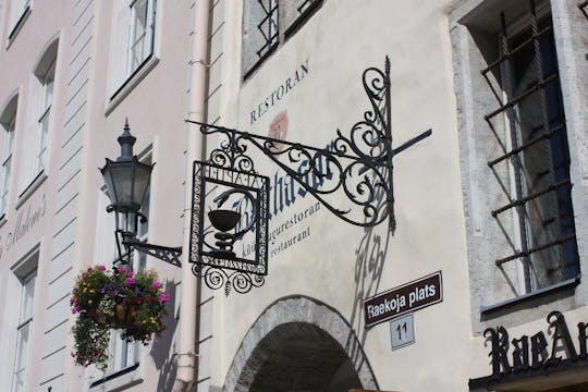 Tallinn alcohol tasting tour