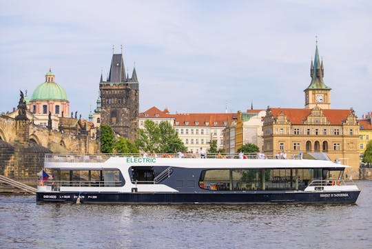 Sightseeing-Öko-Kreuzfahrt in Prag mit Prosecco