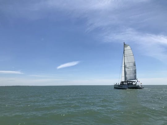 Morgendliche Segelkreuzfahrt auf einem Katamaran ab La Rochelle
