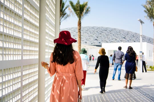 Abu Dhabi full-day tour with Louvre and Mosque Visit