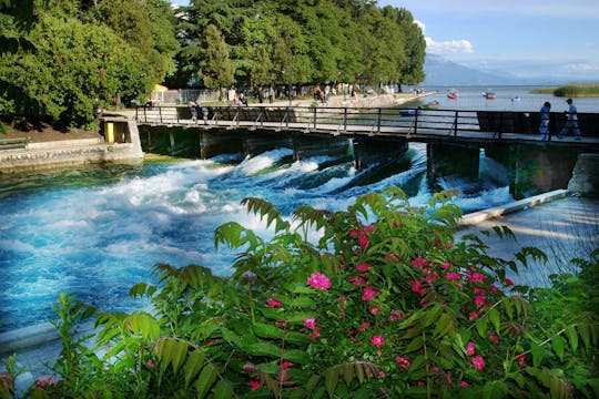 Struga-Stadt und Vevchani-Führung mit Abholung
