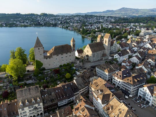 Recorrido por Rapperswil con fábricas de chocolate y queso desde Zúrich