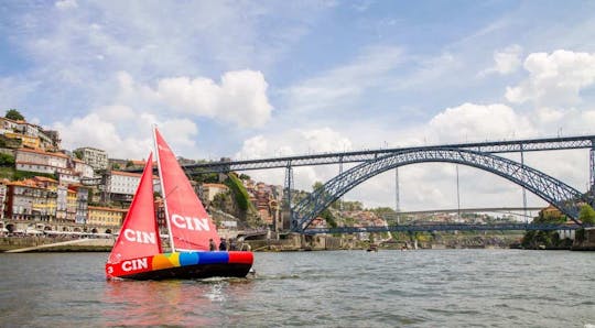 Porto aula de vela privada em um barco de corrida