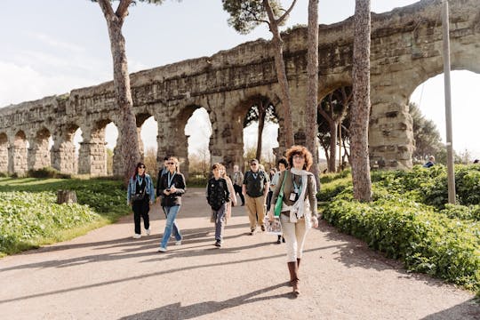 Tour delle Catacombe Sotterranee di Roma con Acquedotti e Via Appia