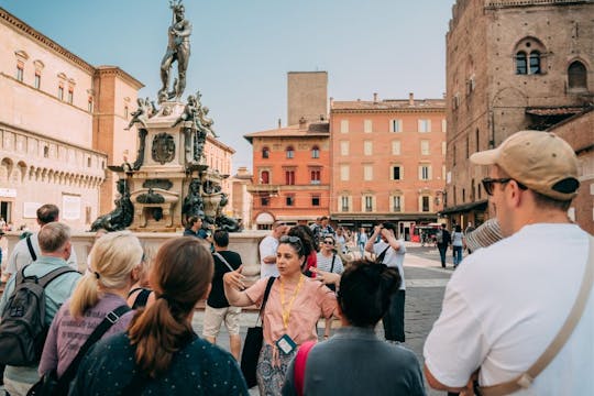 Geführte Tour zu Bolognas Wahrzeichen und Plätzen mit Tower